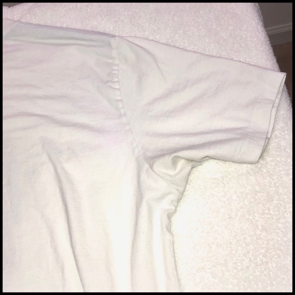 Threadless πͺ‘πΈπ»πΉ Mary Rose T-shirt for men or women XL well kept rarely worn - Picture 12 of 14